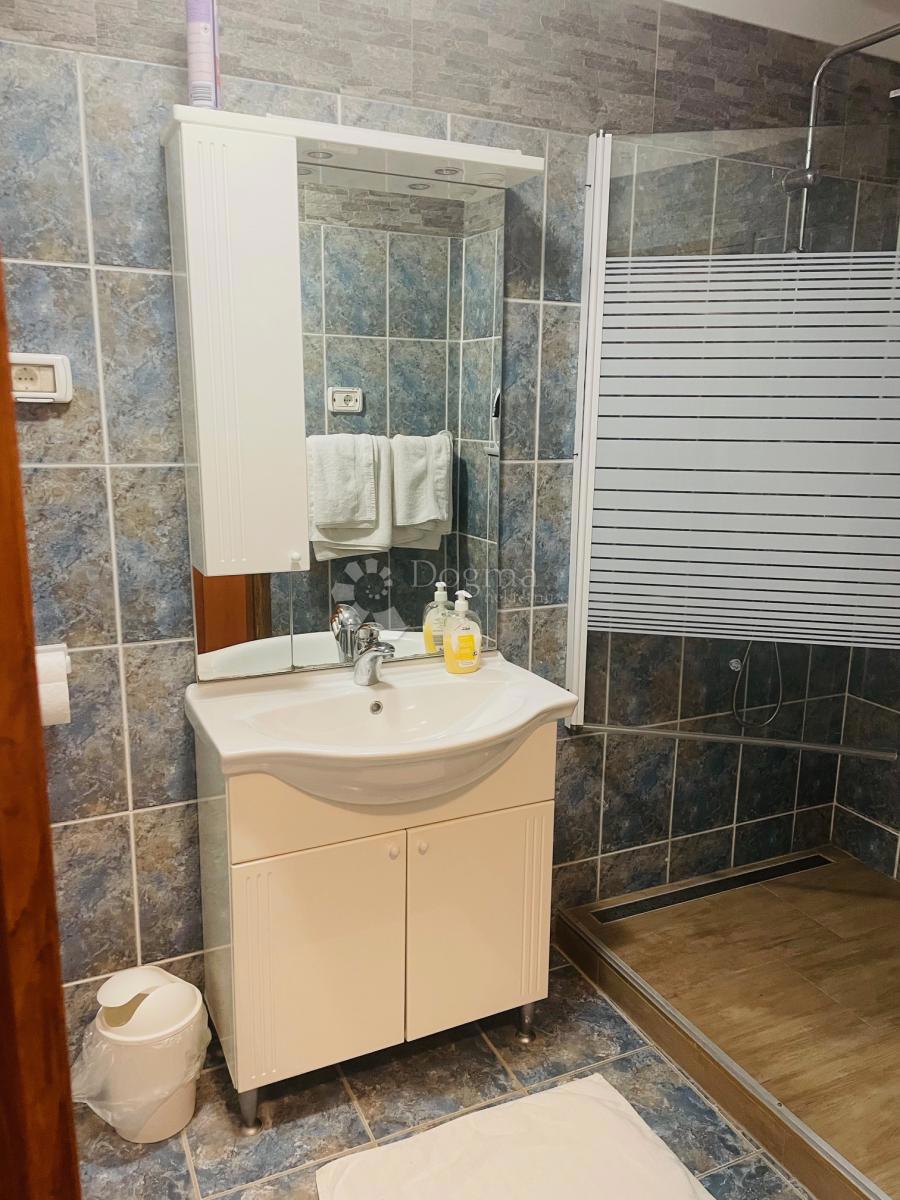 Albergo Buje, 1.229m2