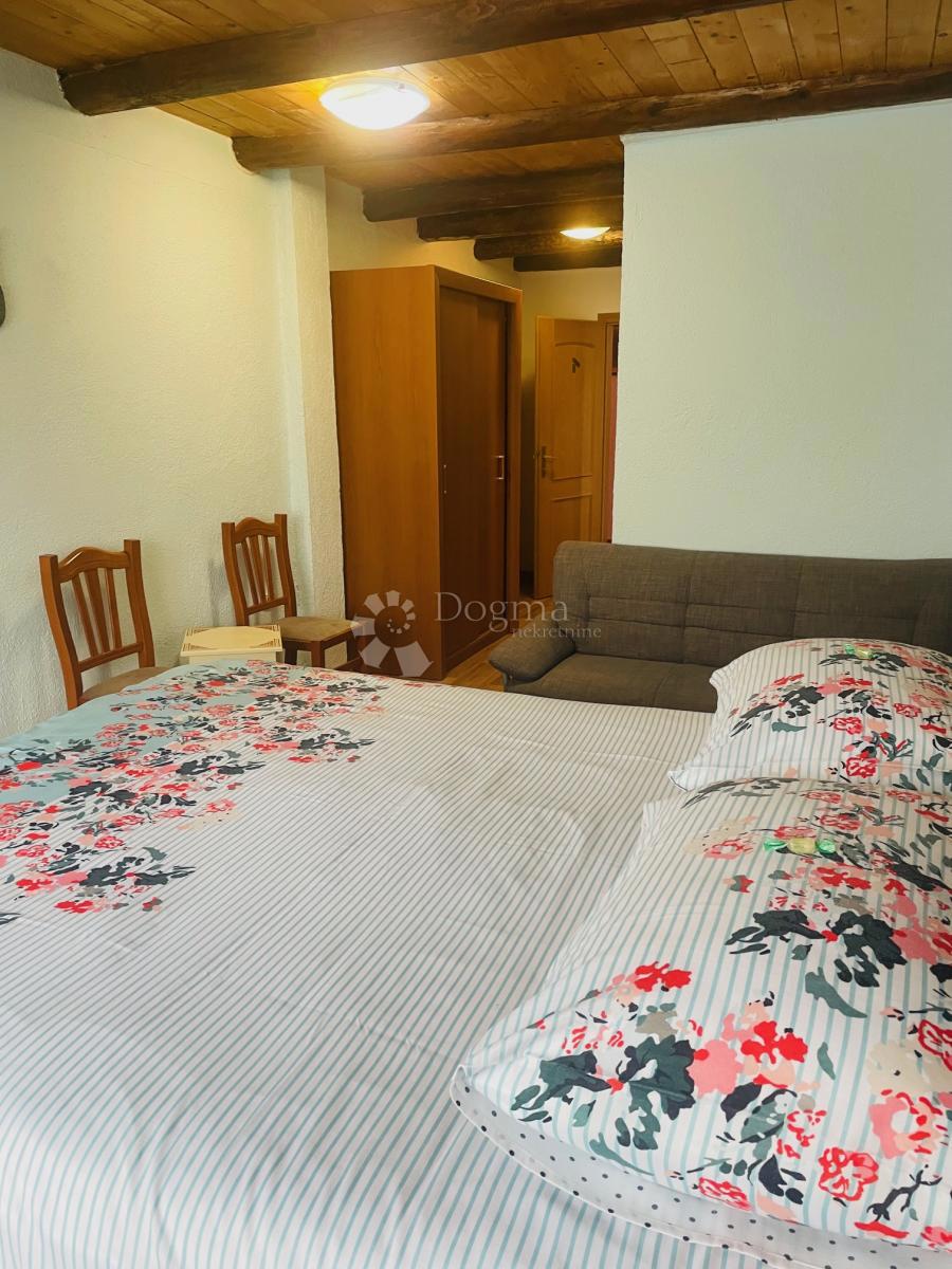 Albergo Buje, 1.229m2