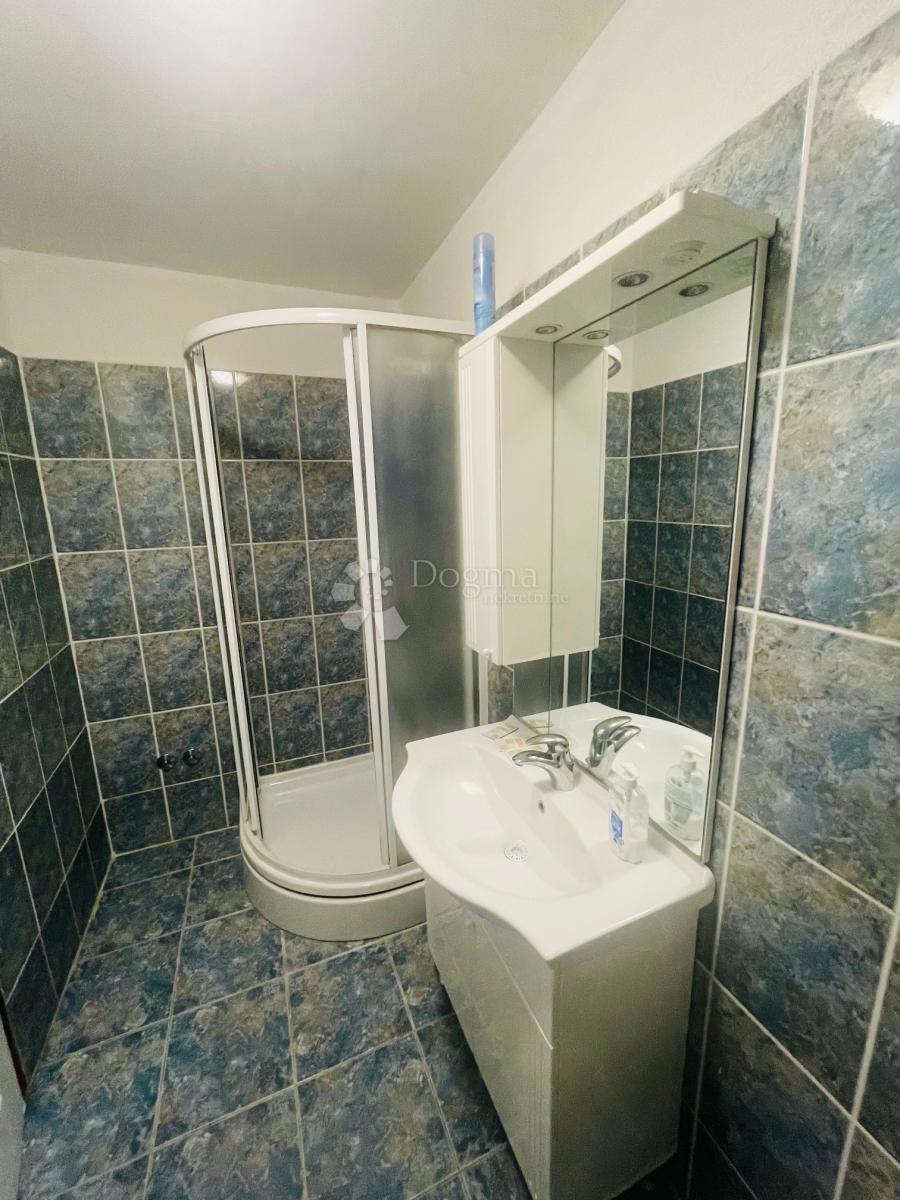 Albergo Buje, 1.229m2