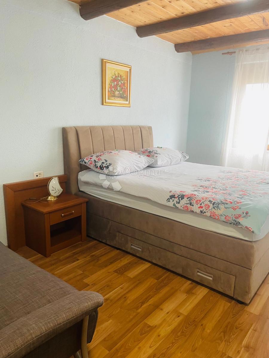 Albergo Buje, 1.229m2
