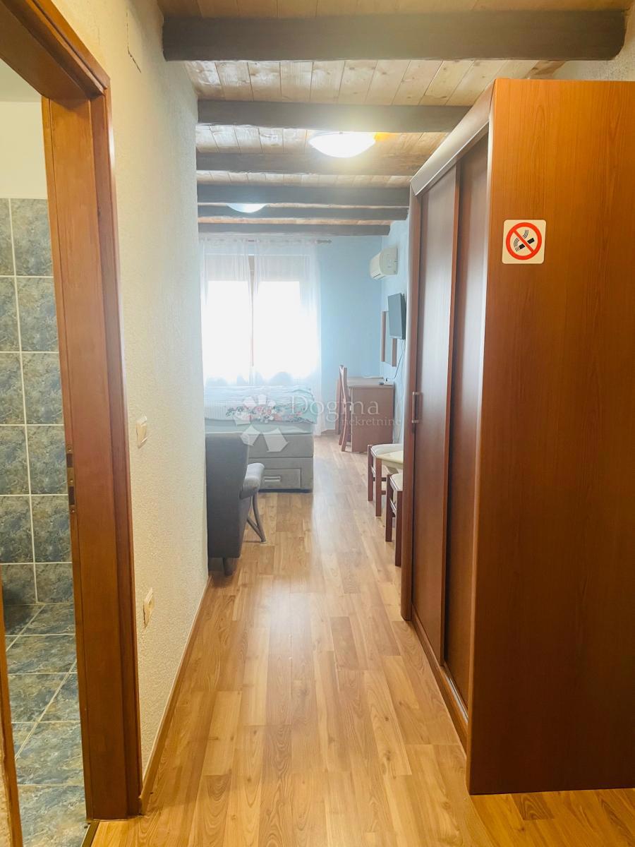 Albergo Buje, 1.229m2