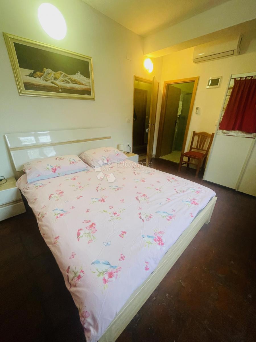 Albergo Buje, 1.229m2