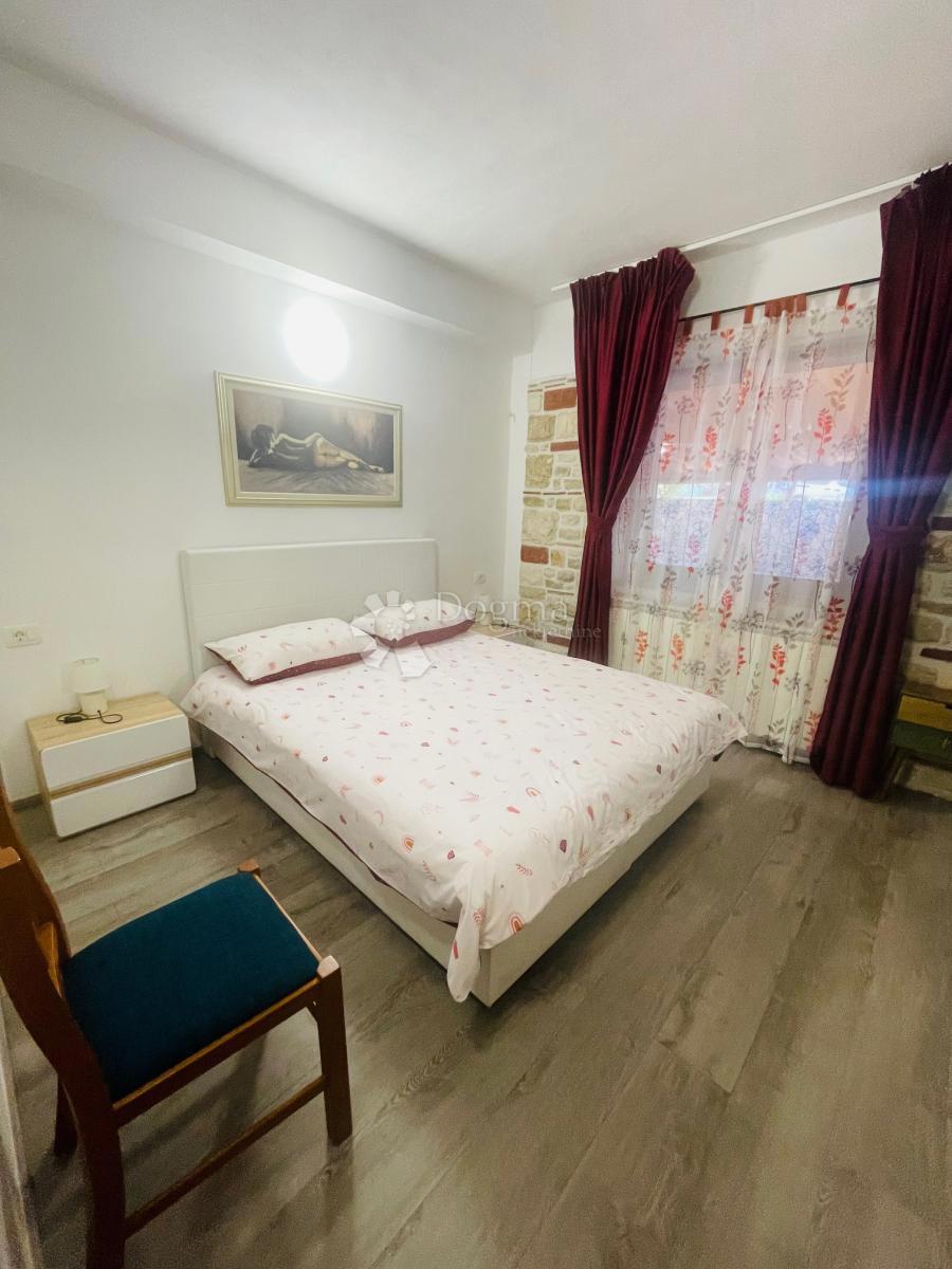 Albergo Buje, 1.229m2