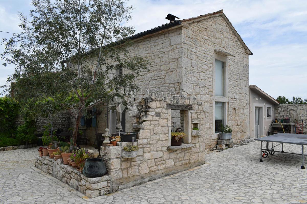 Casa Kringa, Tinjan, 295m2
