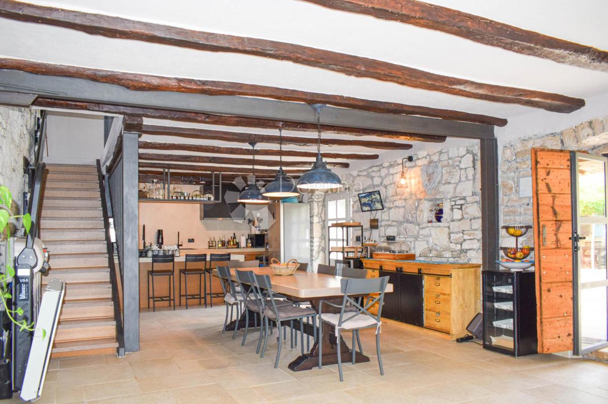 Casa Kringa, Tinjan, 295m2