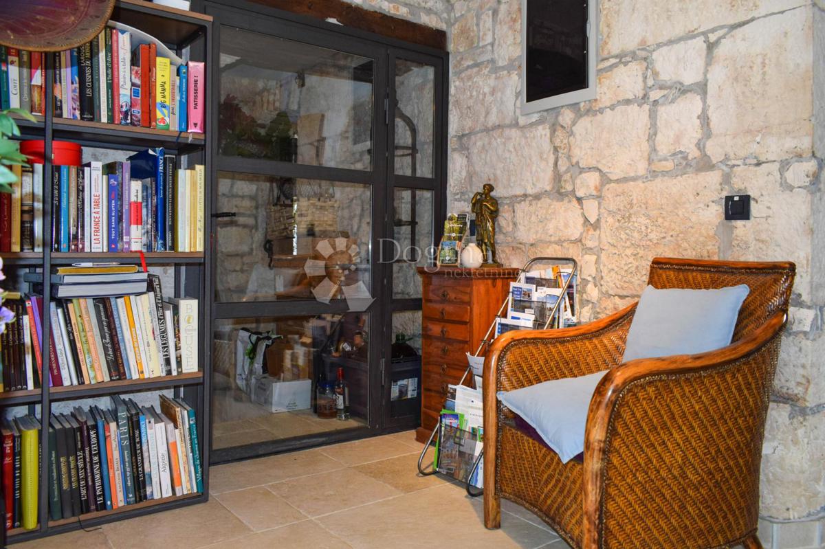 Casa Kringa, Tinjan, 295m2