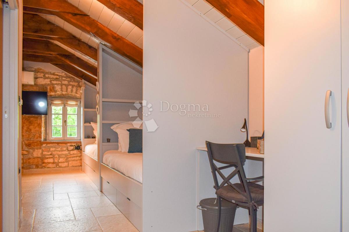 Casa Kringa, Tinjan, 295m2