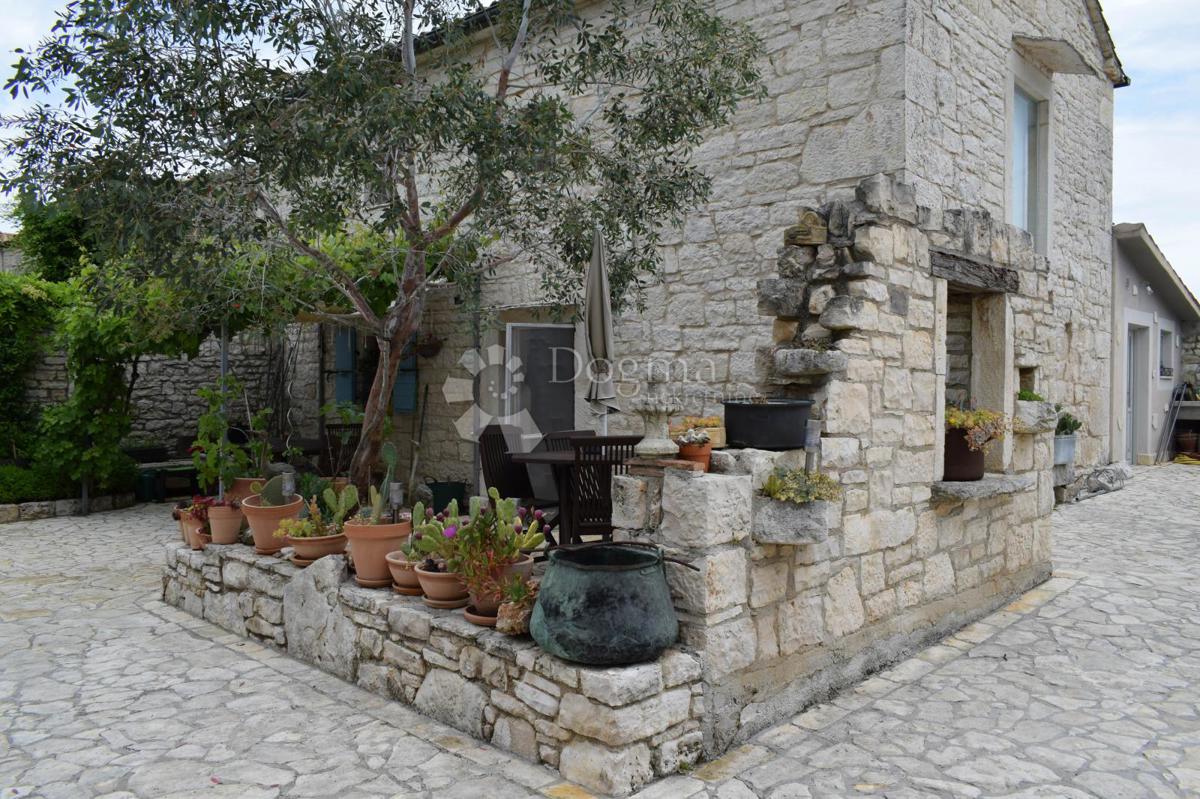 Casa Kringa, Tinjan, 295m2