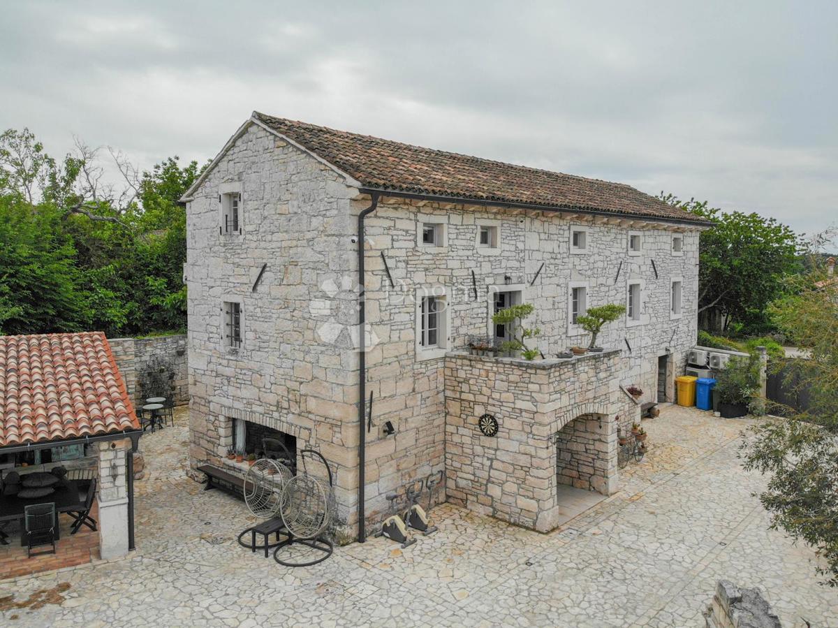 Casa Kringa, Tinjan, 295m2