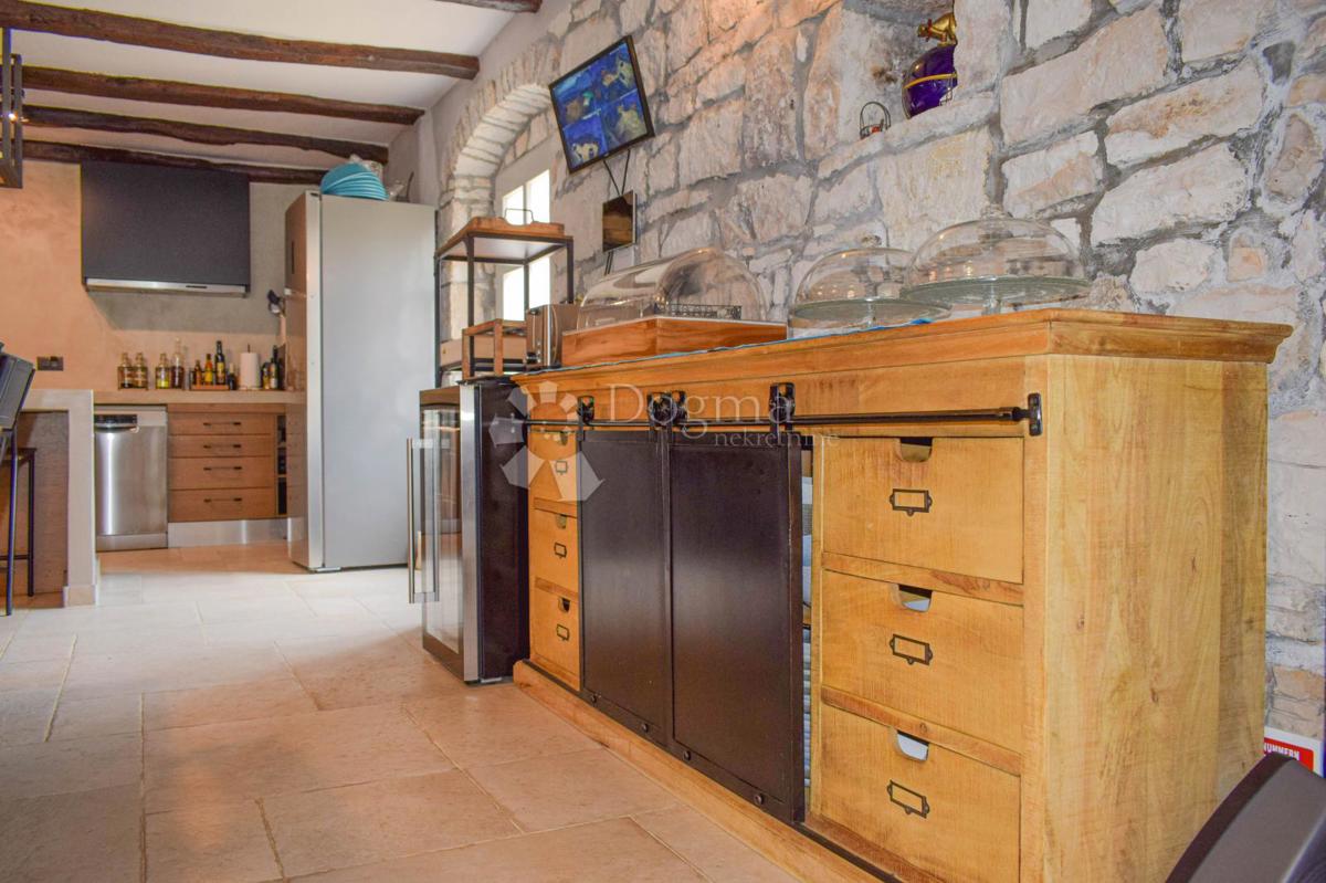 Casa Kringa, Tinjan, 295m2