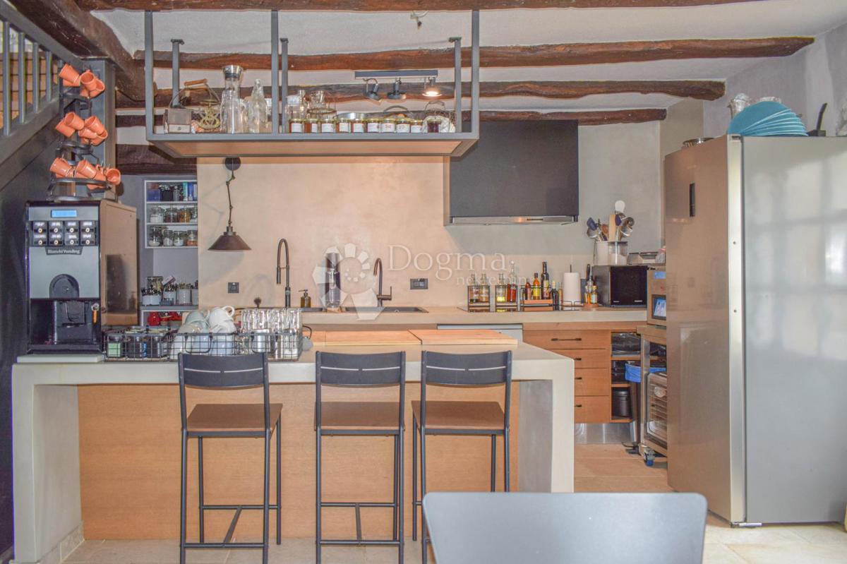 Casa Kringa, Tinjan, 295m2
