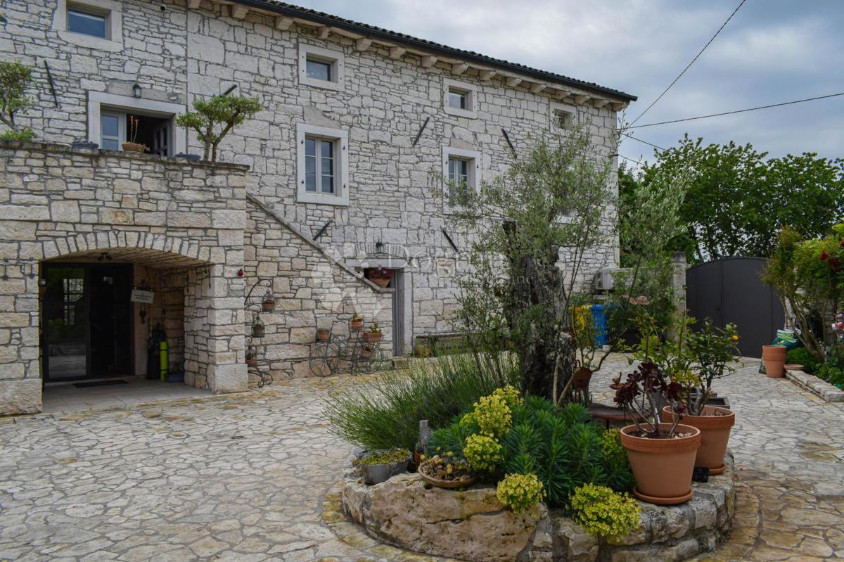 Casa Kringa, Tinjan, 295m2
