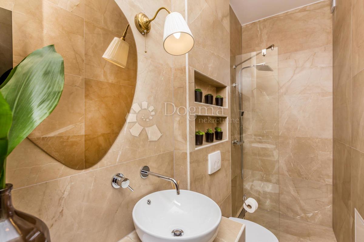 Casa Juršići, Svetvinčenat, 222m2