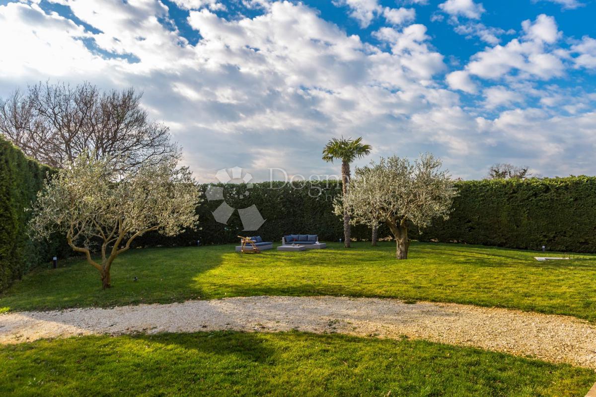 Casa Juršići, Svetvinčenat, 222m2