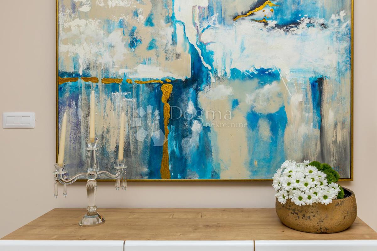 Casa Juršići, Svetvinčenat, 222m2