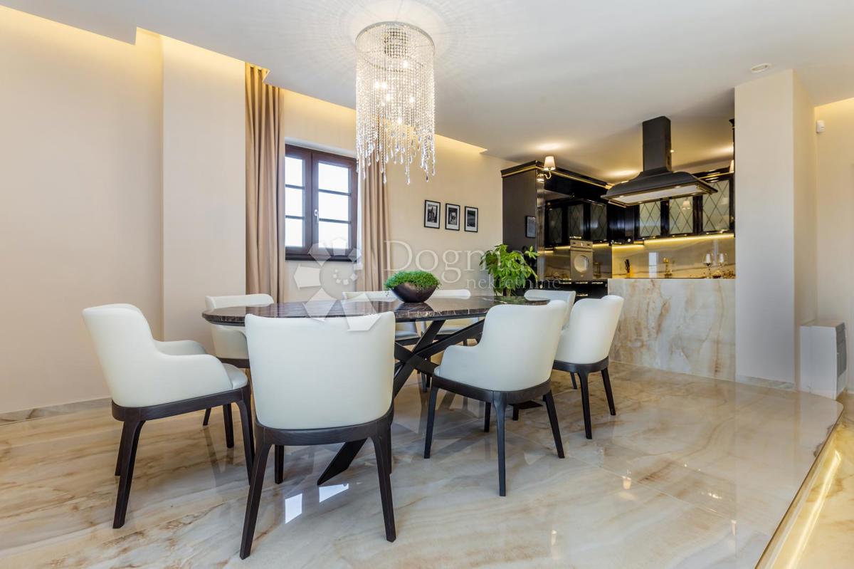 Casa Juršići, Svetvinčenat, 222m2