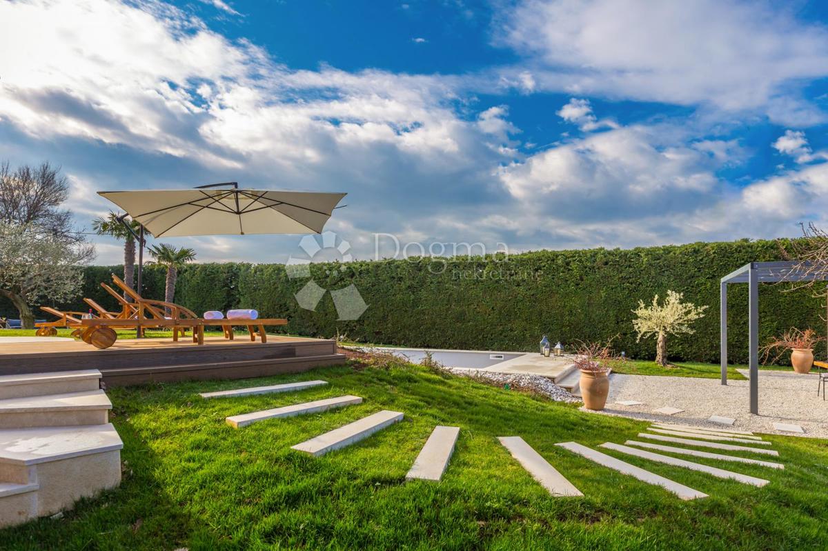 Casa Juršići, Svetvinčenat, 222m2