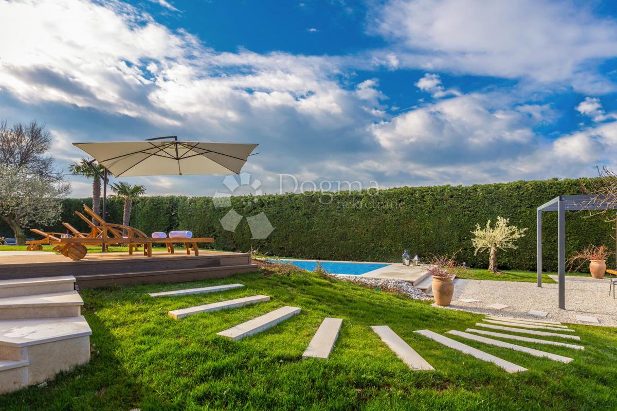 Casa Juršići, Svetvinčenat, 222m2