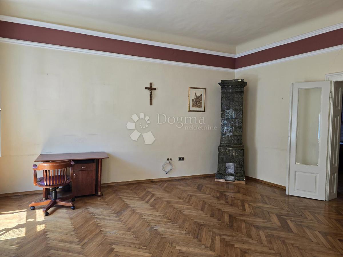 Allogio Centar, Varaždin, 182m2