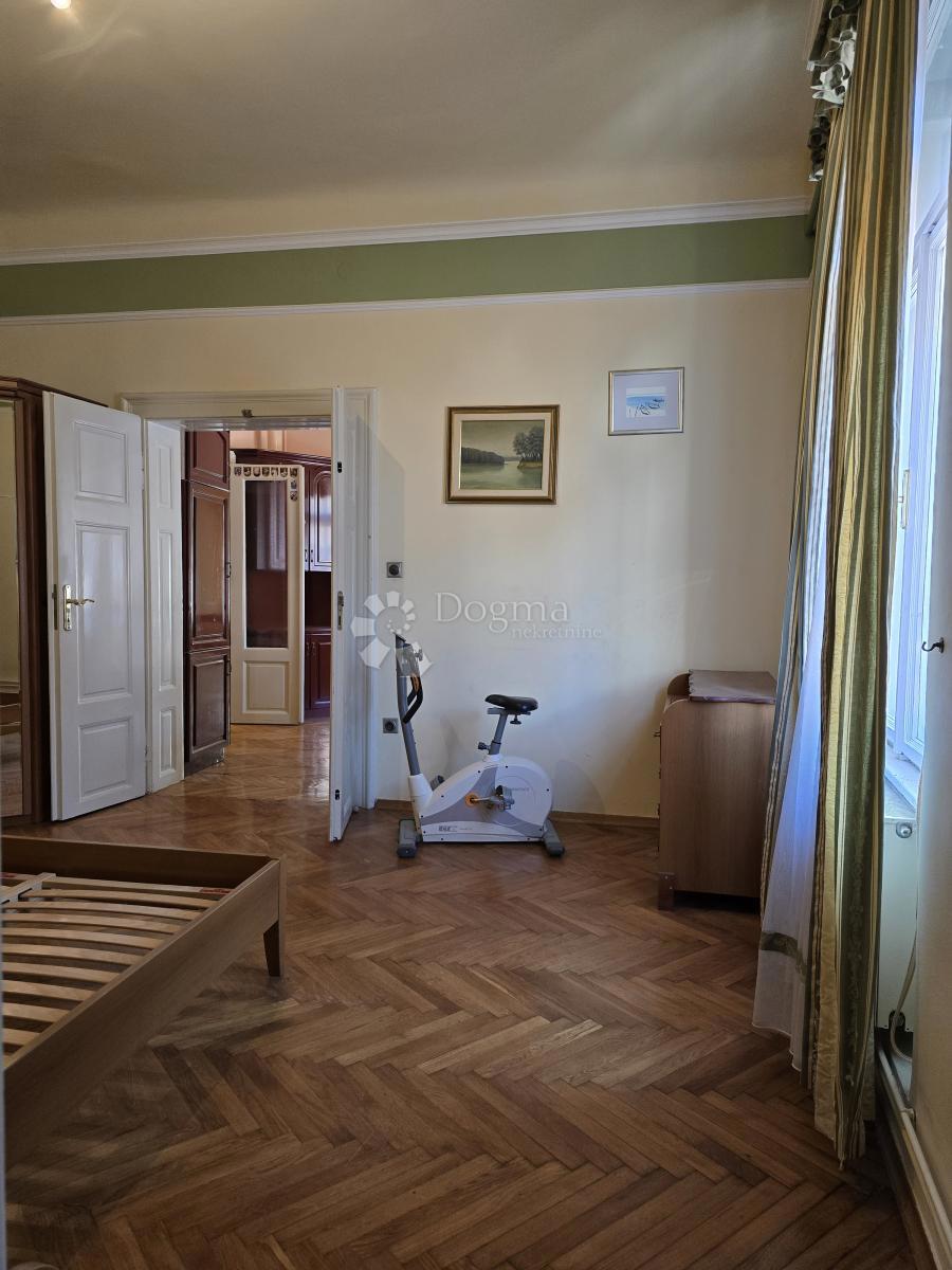 Allogio Centar, Varaždin, 182m2