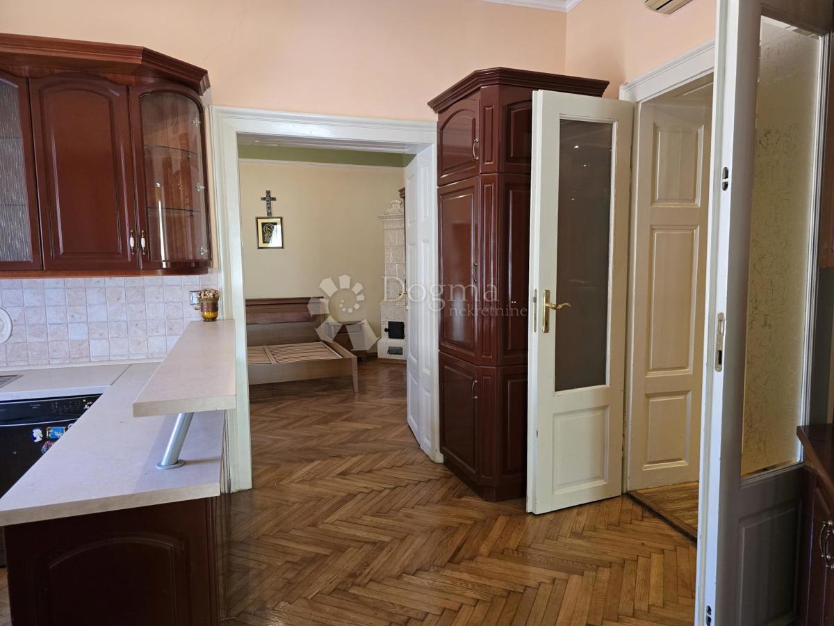 Allogio Centar, Varaždin, 182m2