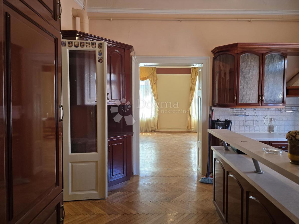 Allogio Centar, Varaždin, 182m2