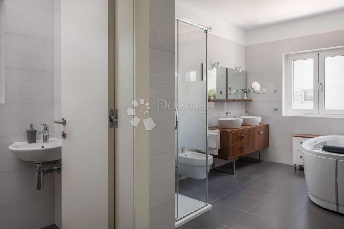 Casa Zablaće, Šibenik - Okolica, 700m2