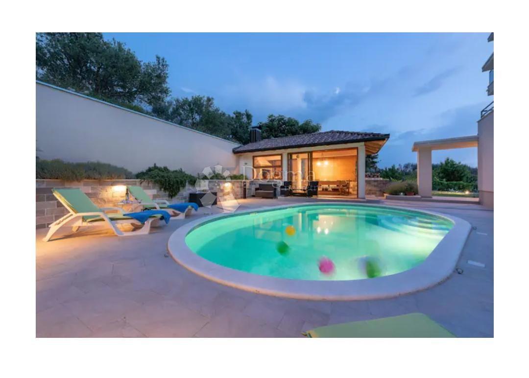 Casa Klis, 422,23m2