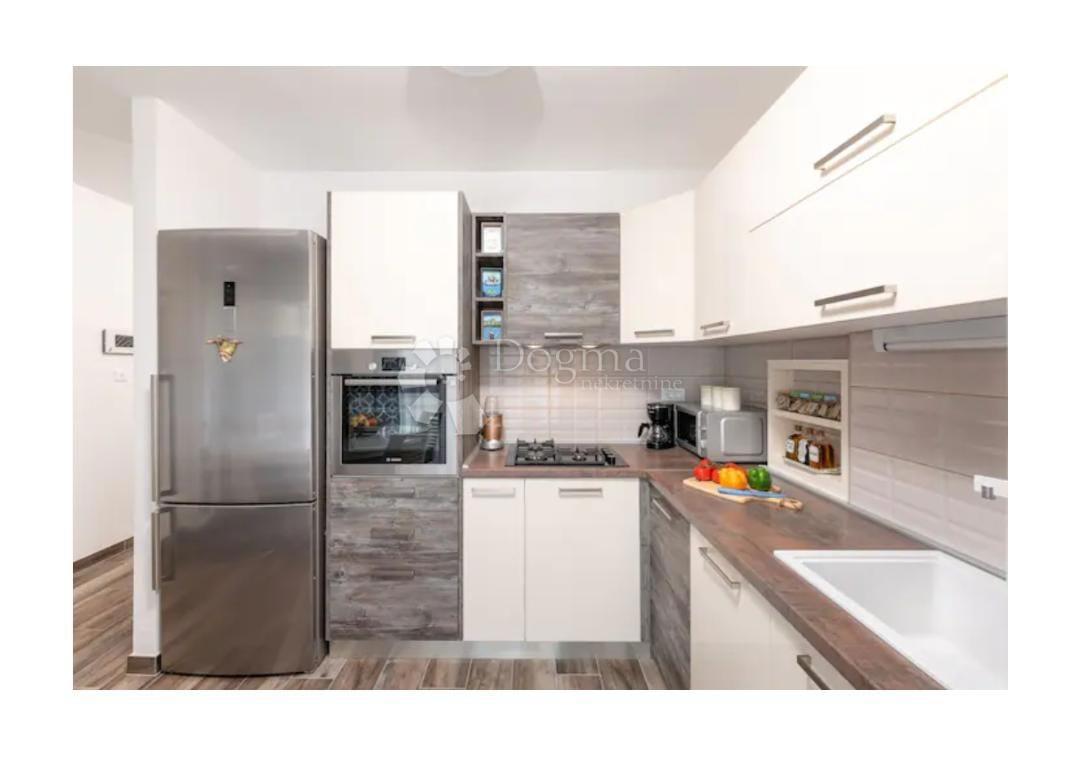 Casa Klis, 422,23m2