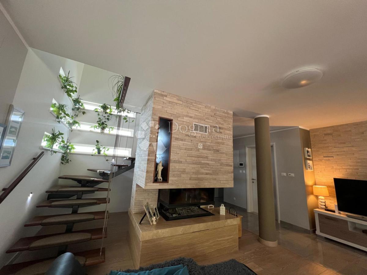 Casa Klis, 422,23m2