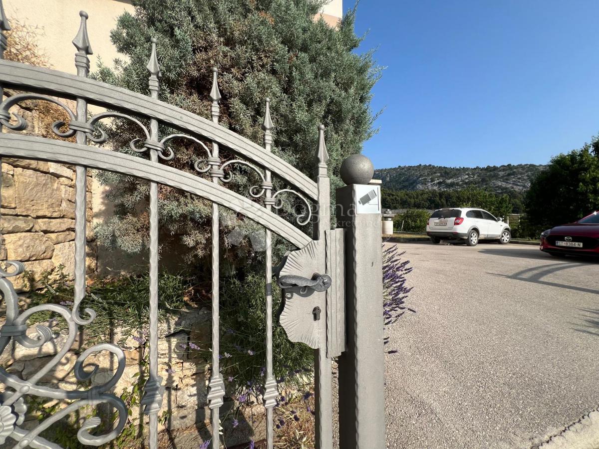 Casa Klis, 422,23m2