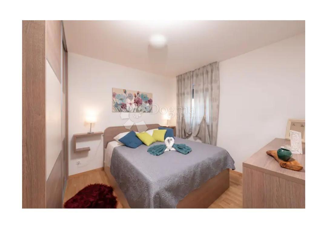 Casa Klis, 422,23m2