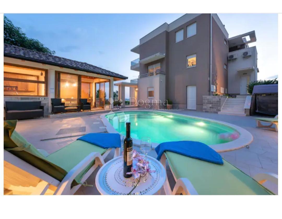Casa Klis, 422,23m2