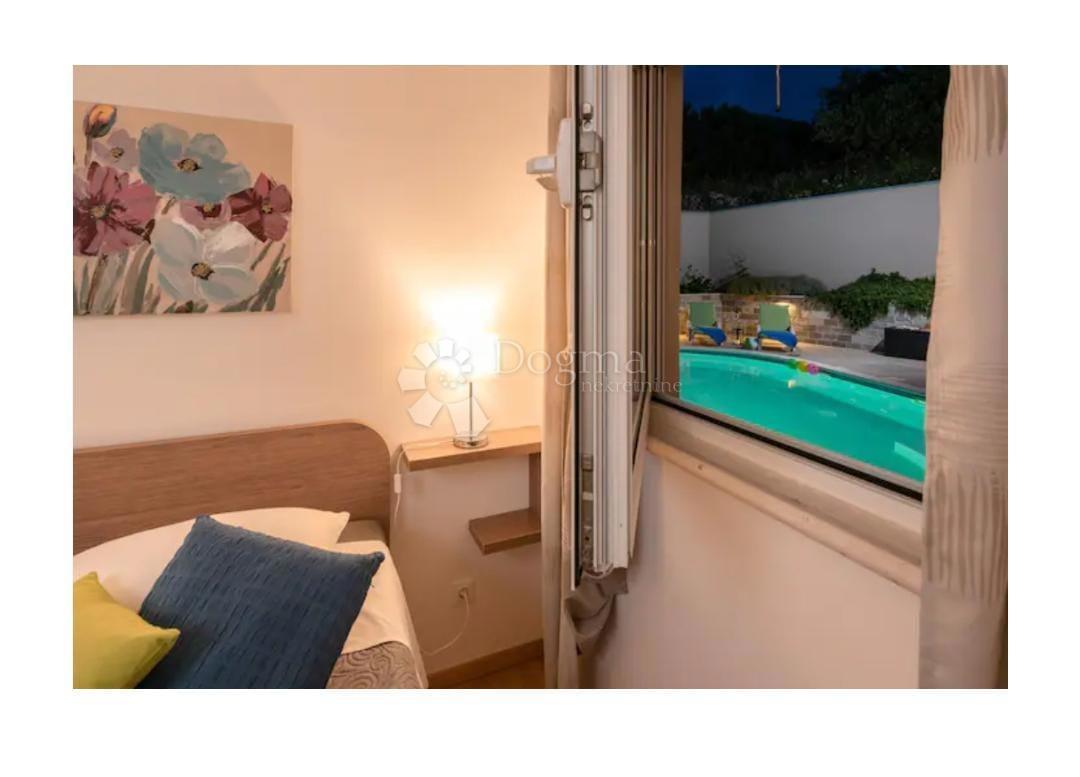 Casa Klis, 422,23m2