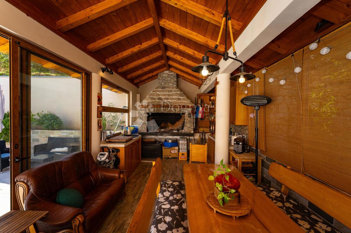 Casa Klis, 422,23m2