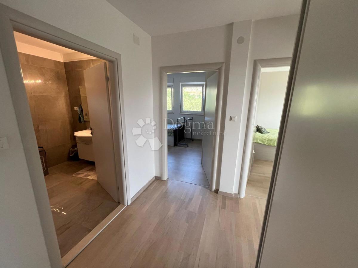 Casa Klis, 422,23m2