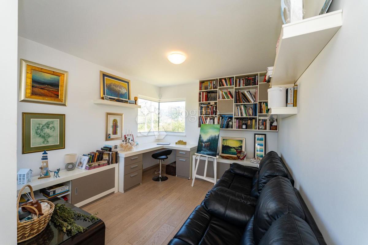 Casa Klis, 422,23m2