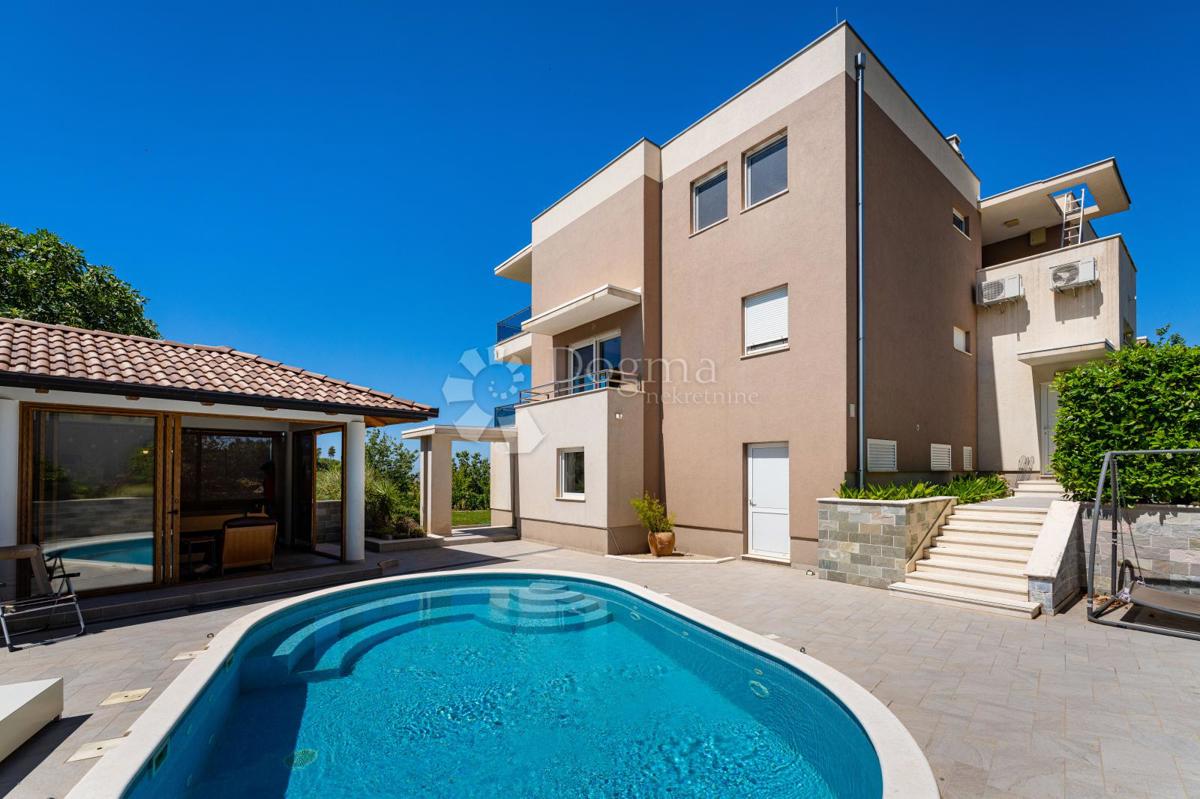 Casa Klis, 422,23m2