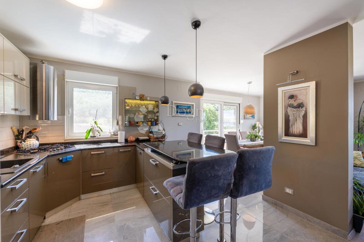 Casa Klis, 422,23m2