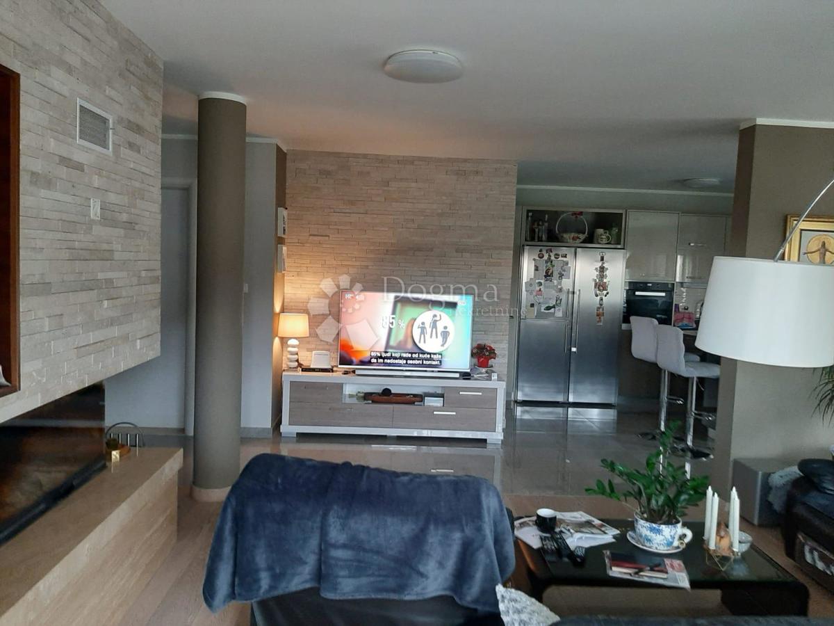Casa Klis, 422,23m2