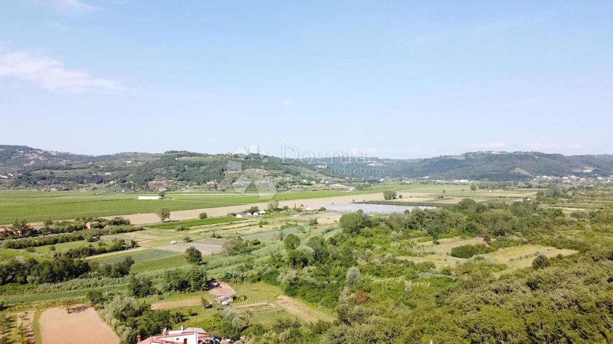 Terreno edificabile Buje, Buje, Buje, Istarska županija, 2.074m2
