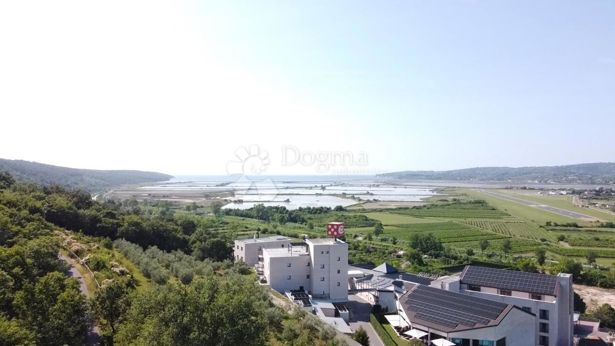 Terreno edificabile Buje, Buje, Buje, Istarska županija, 2.074m2