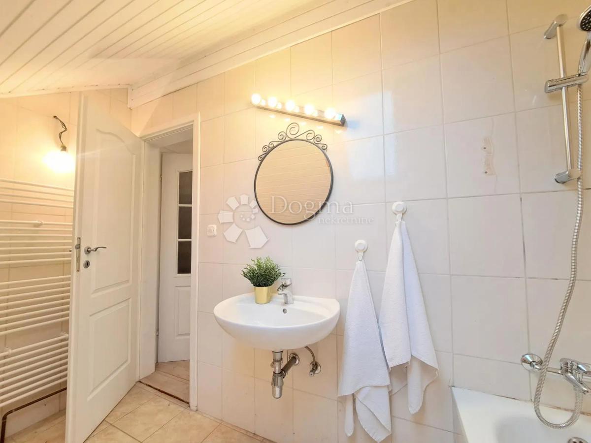 Casa Drežnik Grad, Rakovica, 385m2