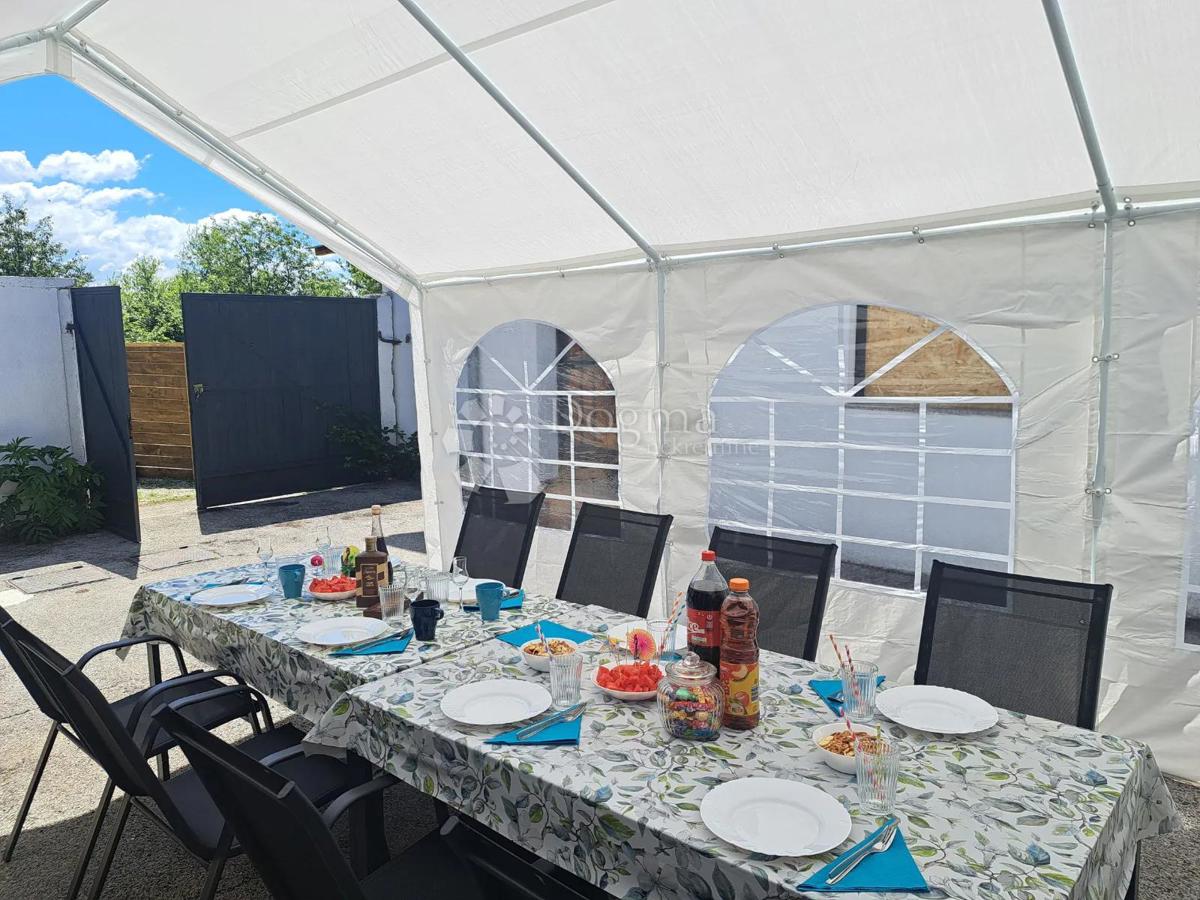 Casa Drežnik Grad, Rakovica, 385m2