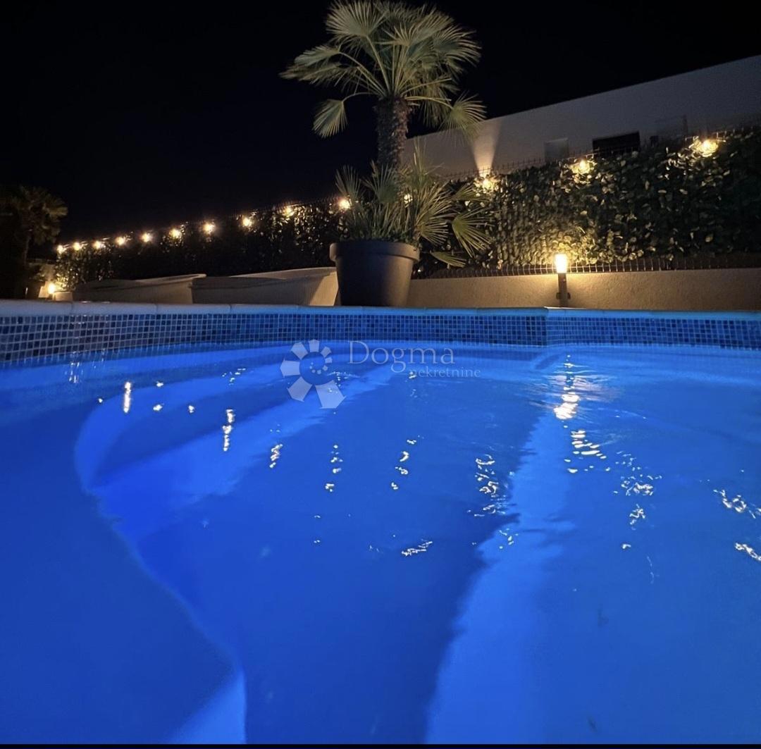 Casa Kaštel Stari, Kaštela, 180m2