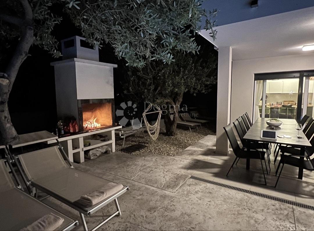 Casa Kaštel Stari, Kaštela, 180m2