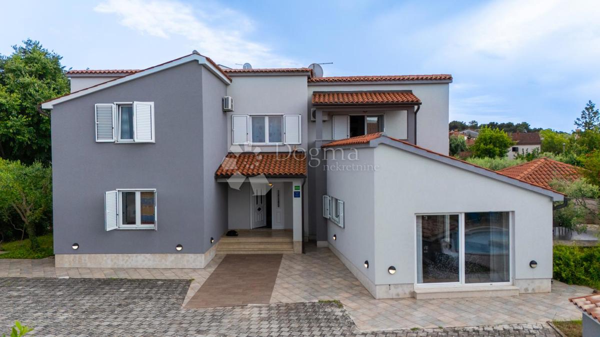Casa Valdebek, Pula, 215m2