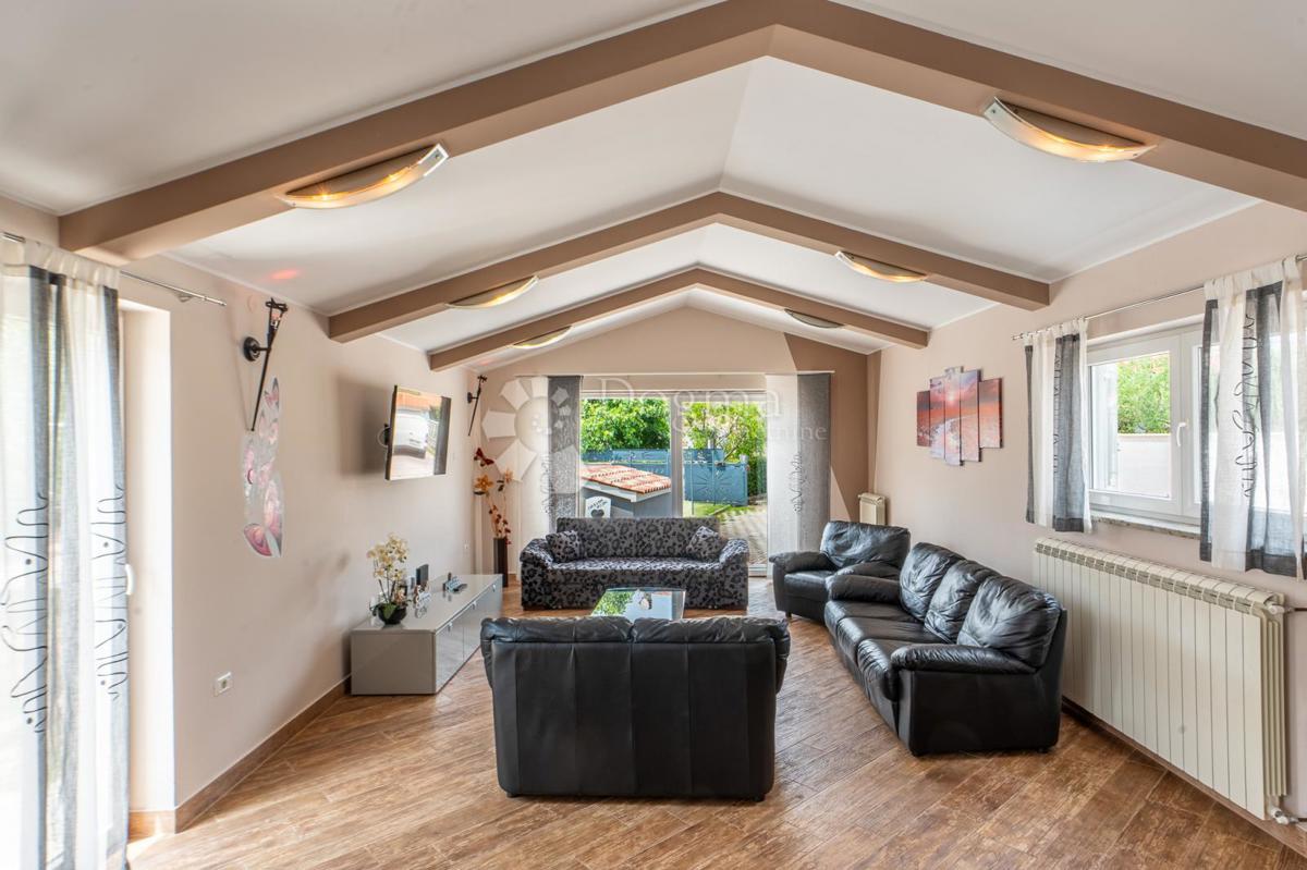 Casa Valdebek, Pula, 215m2