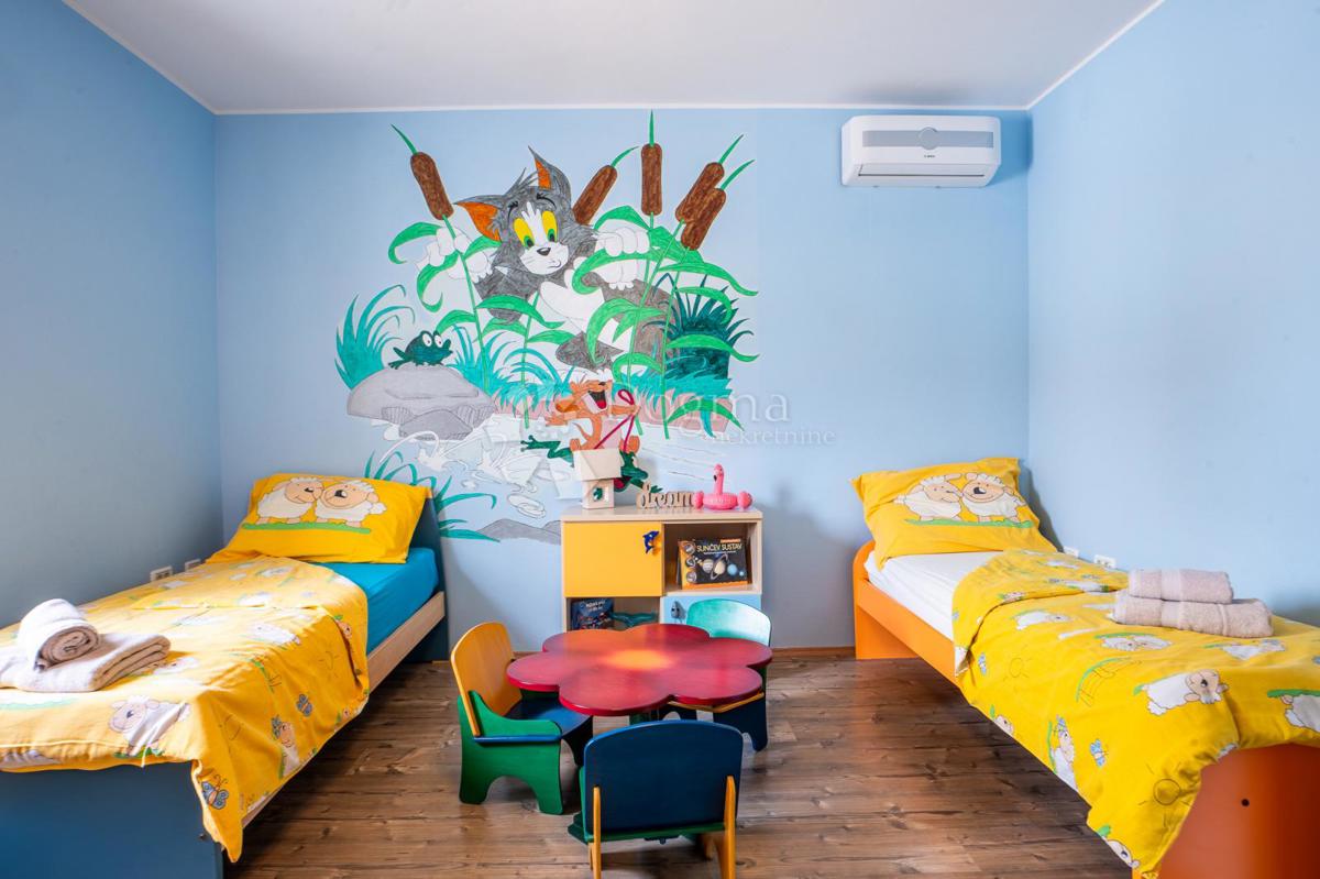 Casa Valdebek, Pula, 215m2