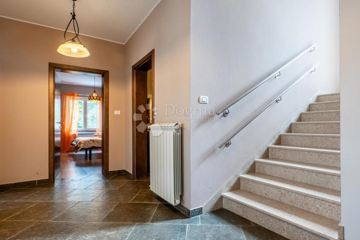 Casa Valdebek, Pula, 215m2